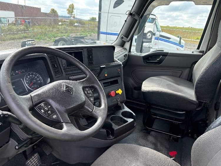 2018 International LT in Middlefield, OH — photo 10
