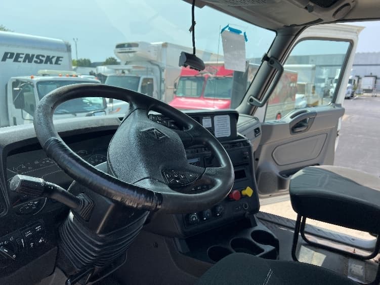 2018 International LT in Indianapolis, IN — photo 10
