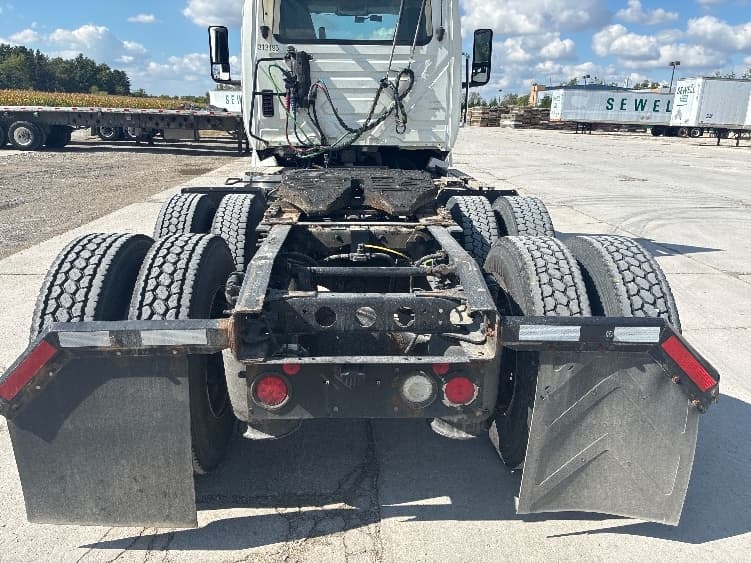 2018 International LT in Wilmington, OH — photo 6