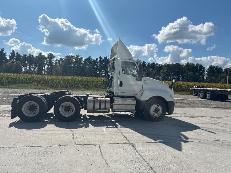 2018 International LT in Wilmington, OH — photo 8