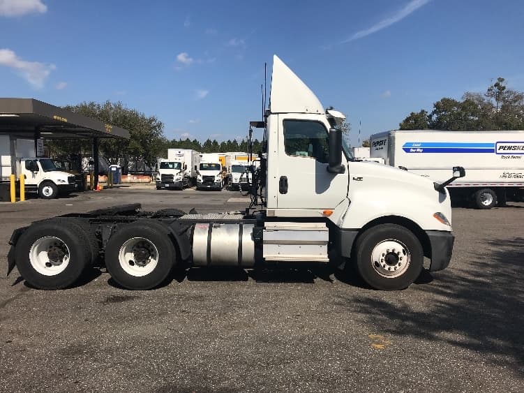 2018 International LT in Pensacola, FL — photo 8