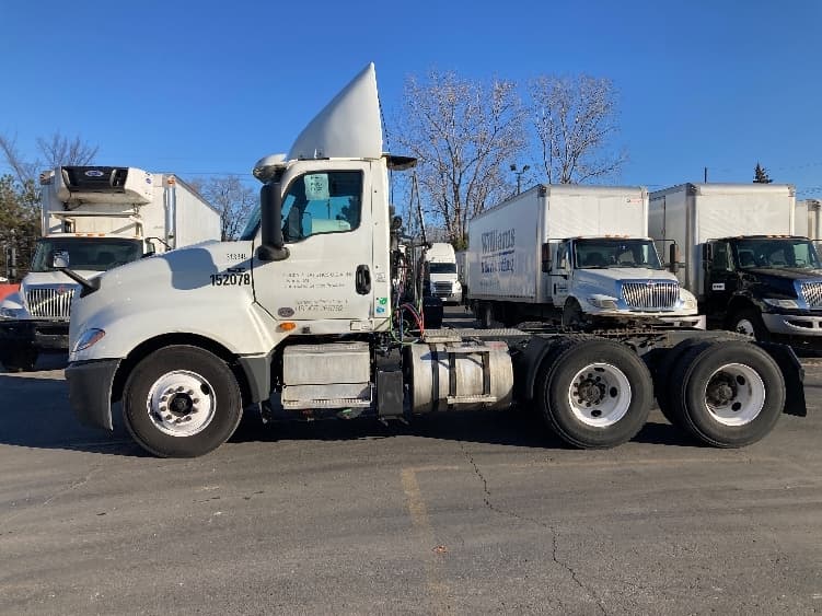 2018 International LT in Saginaw, MI — photo 4