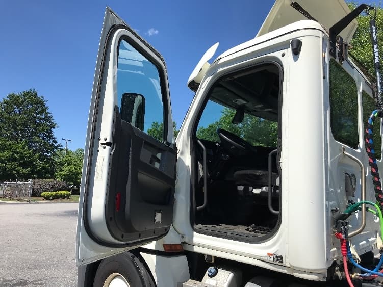 2018 Freightliner Cascadia in Prince George, VA — photo 9