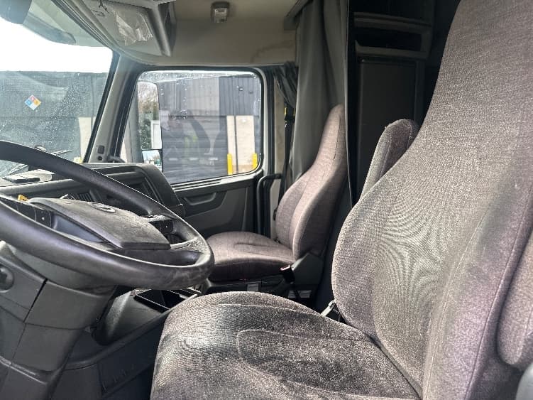 2019 Volvo VNL 760 in Greensboro, NC — photo 10