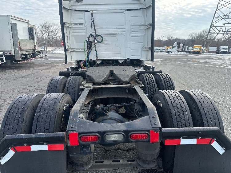 2019 Volvo VNL 760 in Greensboro, NC — photo 6
