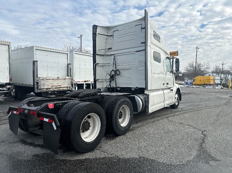2019 Volvo VNL 760 in Greensboro, NC — photo 7