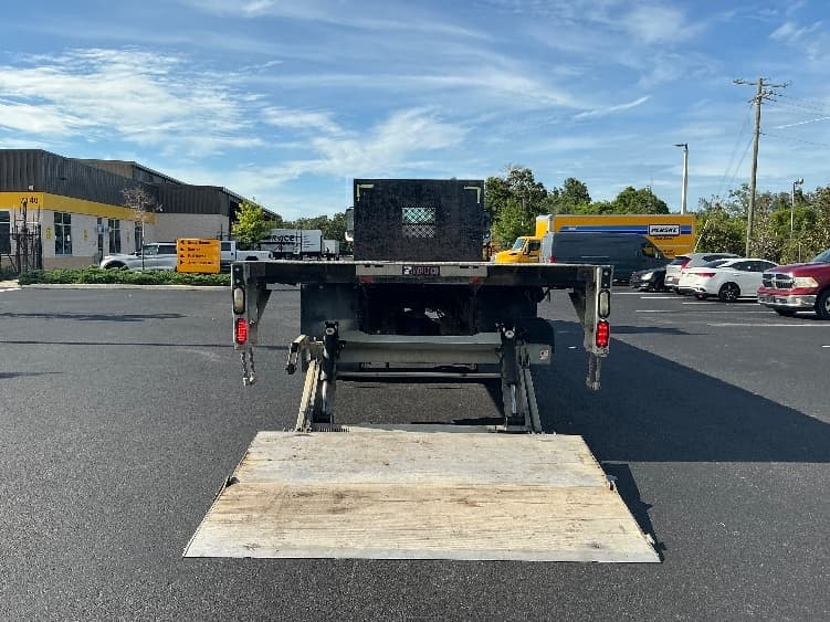 2019 Freightliner M2 106 in Tampa, FL — photo 7
