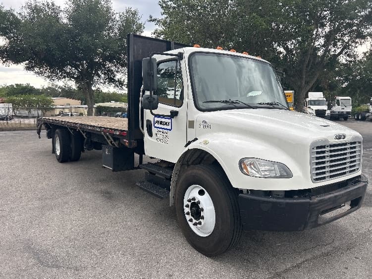 2019 Freightliner M2 106