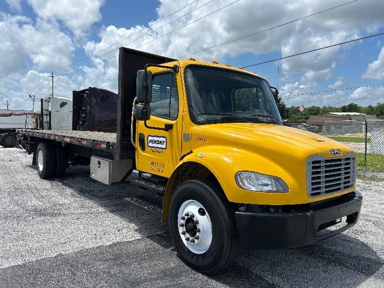 2019 Freightliner M2 106