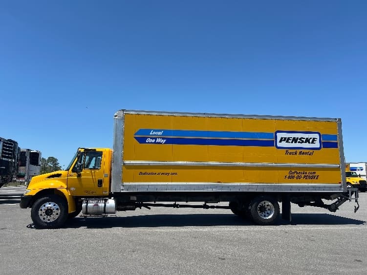 2019 International 4300 in Ocala, FL — photo 4