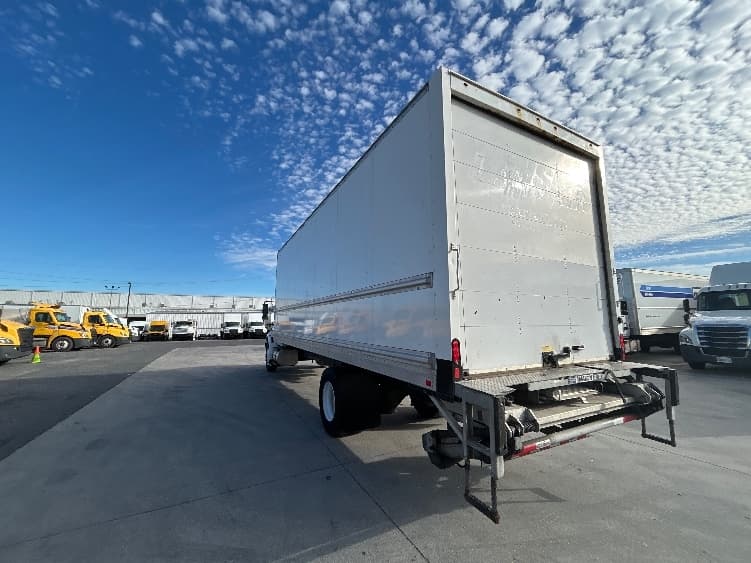 2019 International 4300 in Katy, TX — photo 6