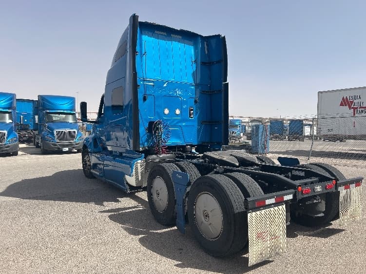 2021 International LT in El Paso, TX — photo 5