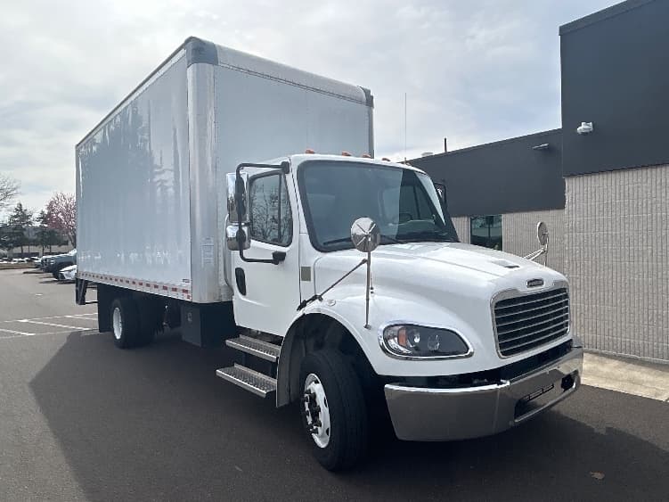 2021 Freightliner M2 106