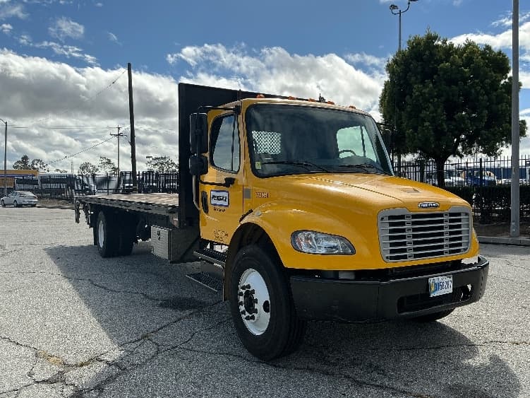 2019 Freightliner M2 106