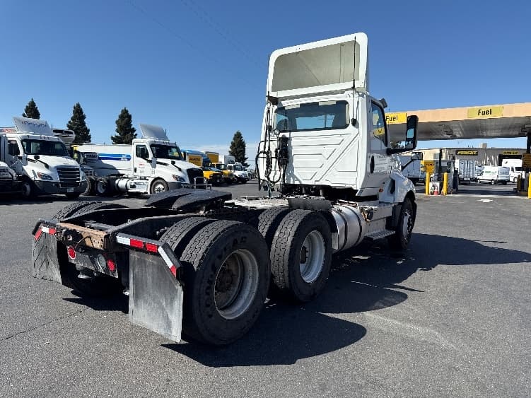 2019 International LT in West Sacramento, CA — photo 7
