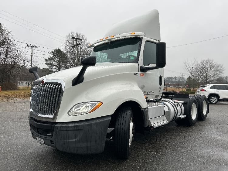 2019 International LT in Prince George, VA — photo 3