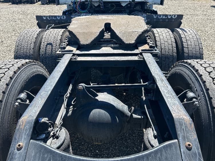 2019 Volvo VNL 300 in West Sacramento, CA — photo 6