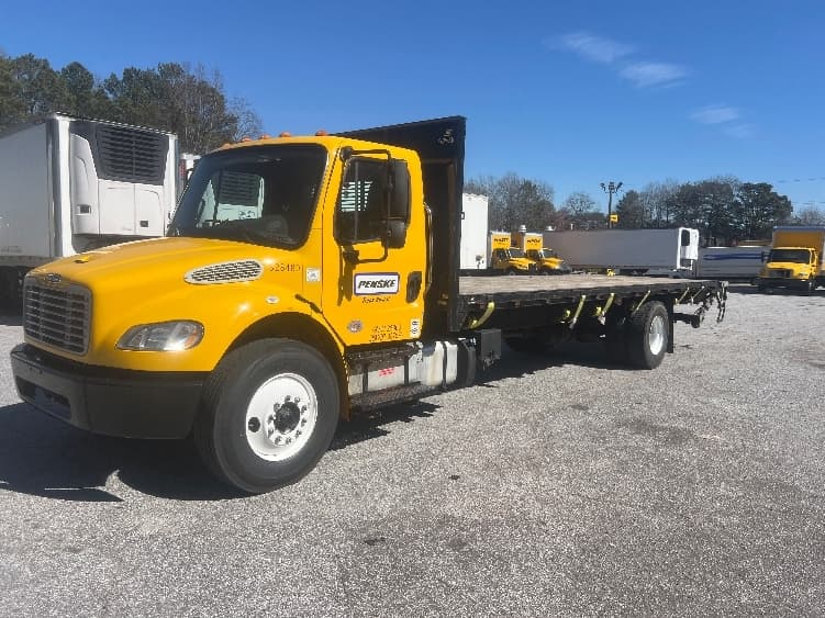 2019 Freightliner M2 106 in Cincinnati, OH — photo 3