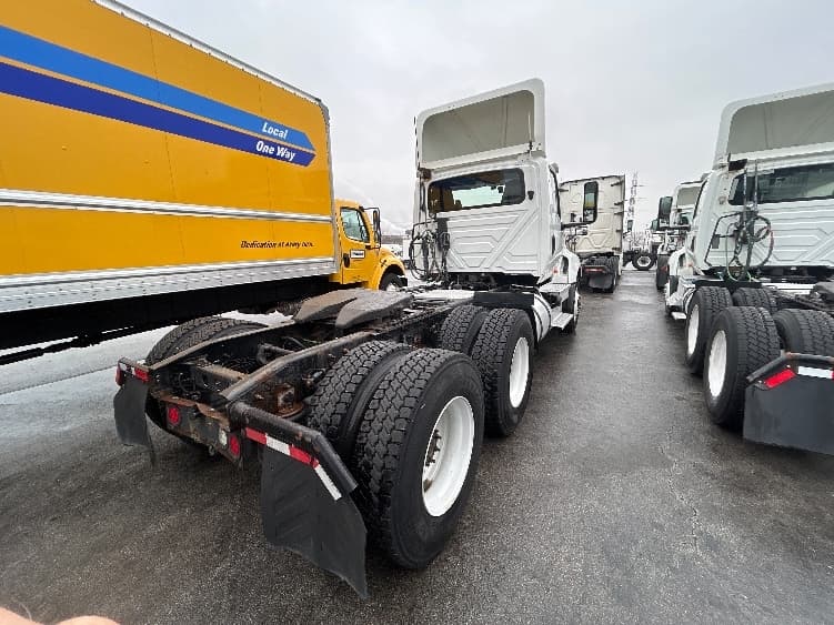 2019 International LT in La Porte, IN — photo 7