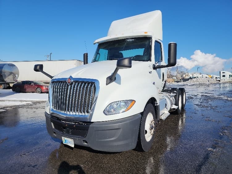 2019 International LT in La Porte, IN — photo 3