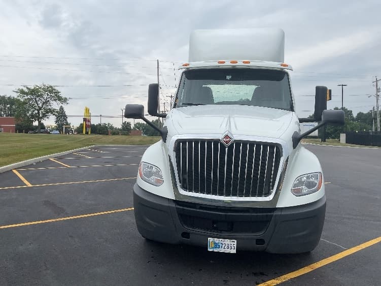 2019 International LT in Mansfield, OH — photo 2
