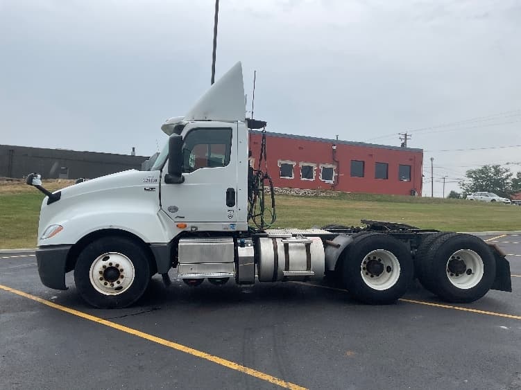 2019 International LT in Mansfield, OH — photo 4