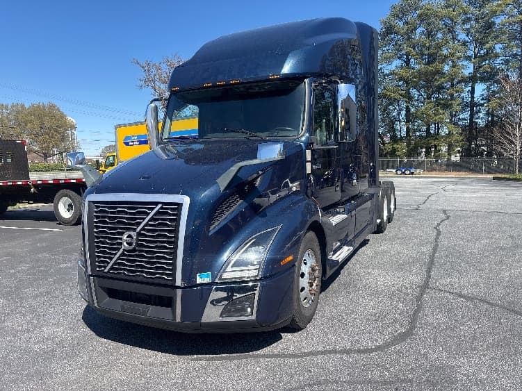 2020 Volvo VNL 760 in Spartanburg, SC — photo 3
