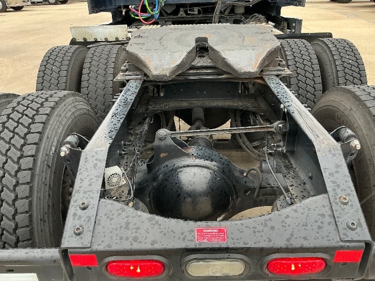 2020 Volvo VNL 760 in Dallas, TX — photo 6