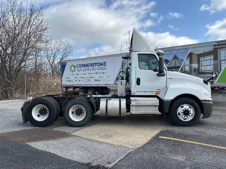 2019 International LT in La Porte, IN — photo 8