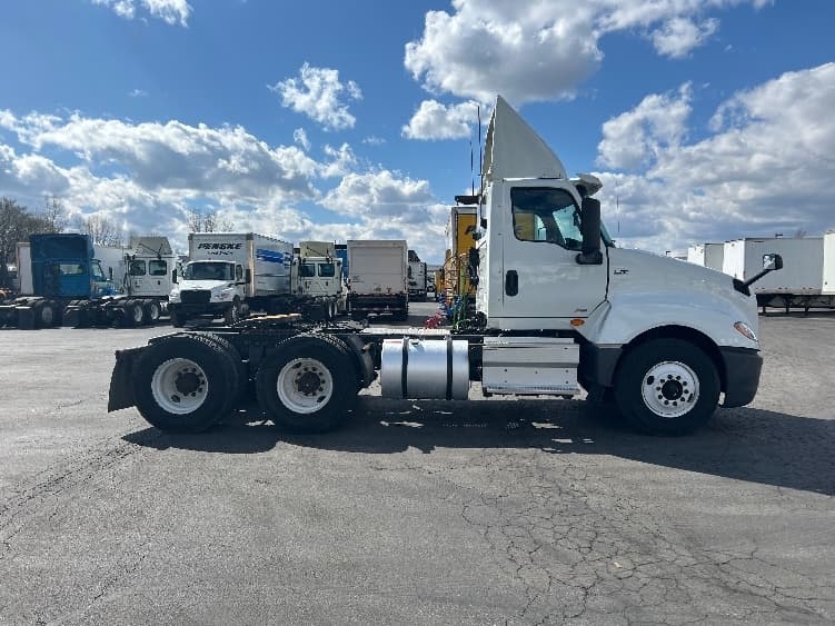 2019 International LT in Obetz, OH — photo 8