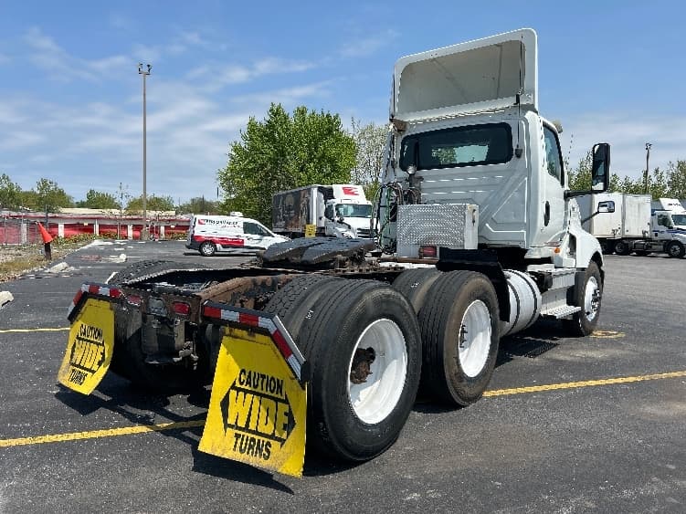 2019 International LT in La Porte, IN — photo 7