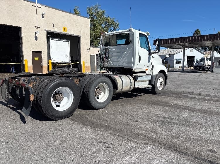 2019 International LT in Toledo, OH — photo 7