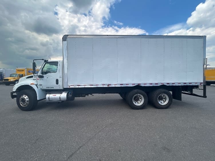 2020 International MV in Dayton, NJ — photo 4