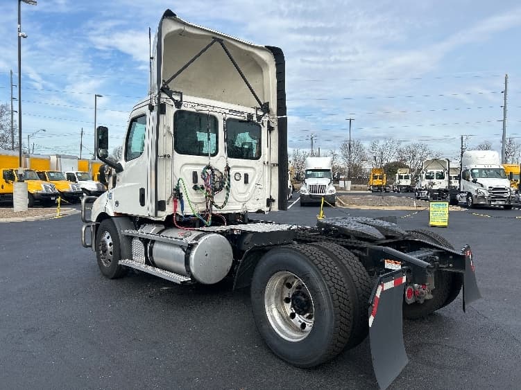 2020 Freightliner Cascadia in Atlanta (Forest Park), GA — photo 5