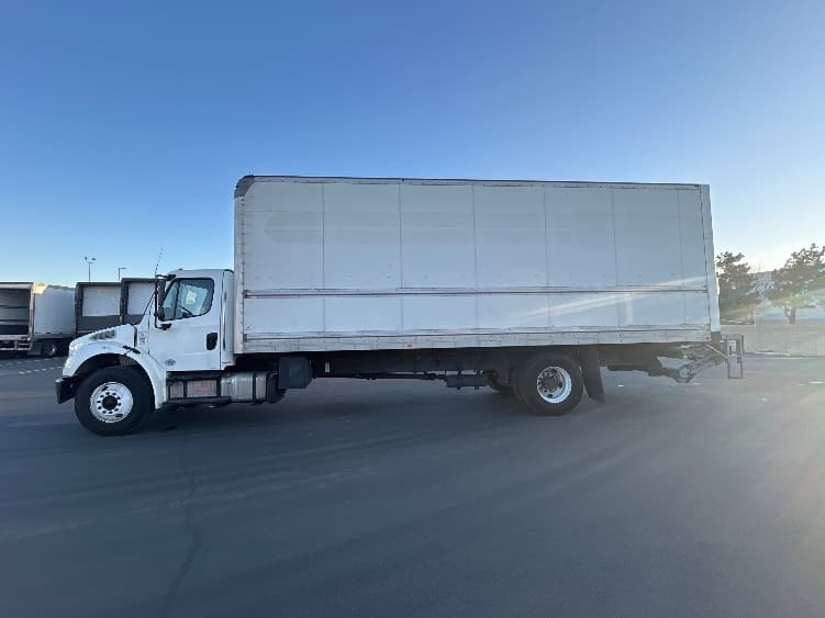 2020 Freightliner M2 106 in Corona, CA — photo 4