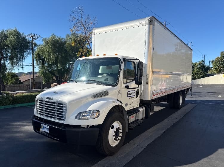 2020 Freightliner M2 106 in Santa Ana, CA — photo 3