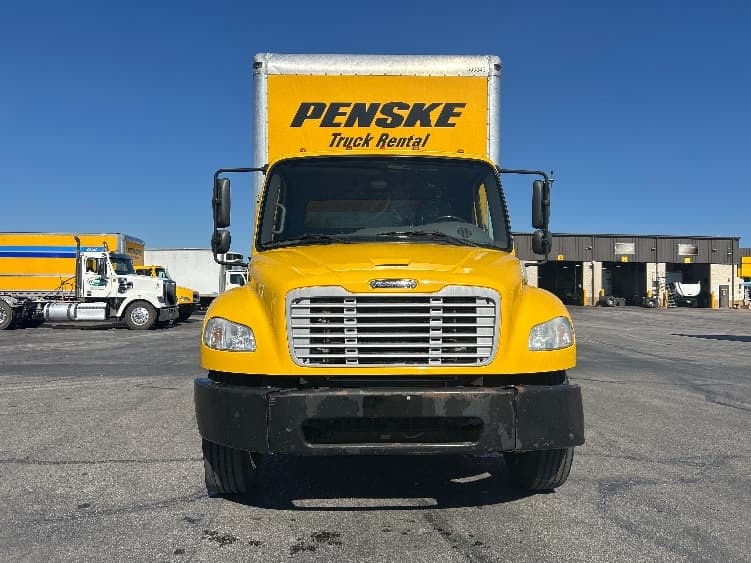 2020 Freightliner M2 106 in Houston, TX — photo 2