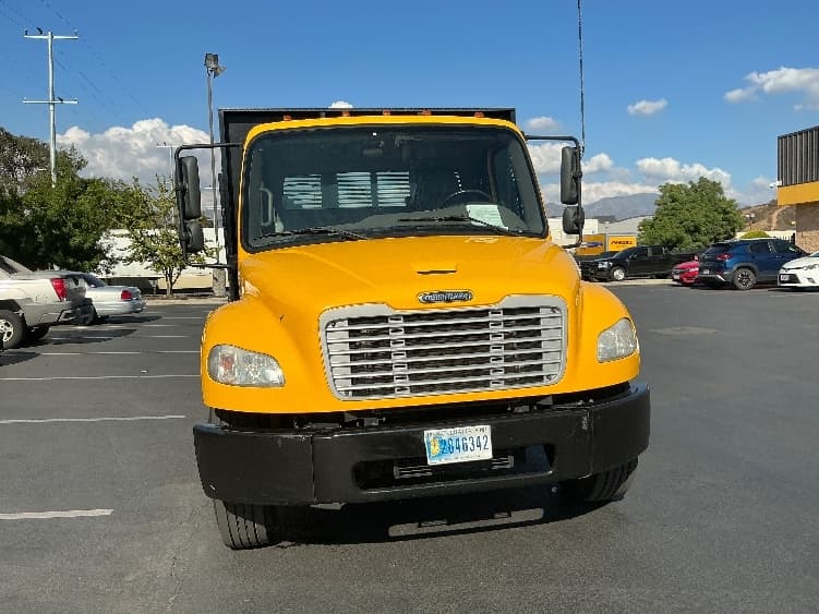 2020 Freightliner M2 106 in Torrance, CA — photo 2