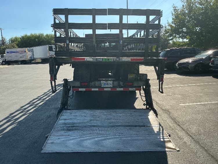 2020 Freightliner M2 106 in Torrance, CA — photo 9