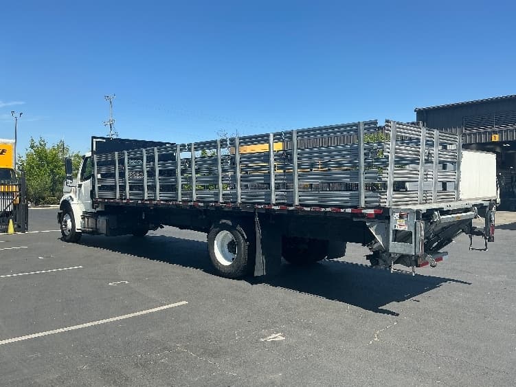 2020 Freightliner M2 106 in Torrance, CA — photo 6