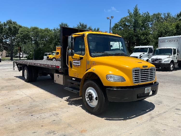 2020 Freightliner M2 106