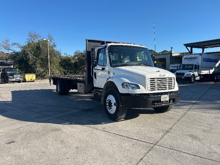 2020 Freightliner M2 106