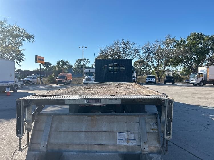 2020 Freightliner M2 106 in Tampa, FL — photo 8