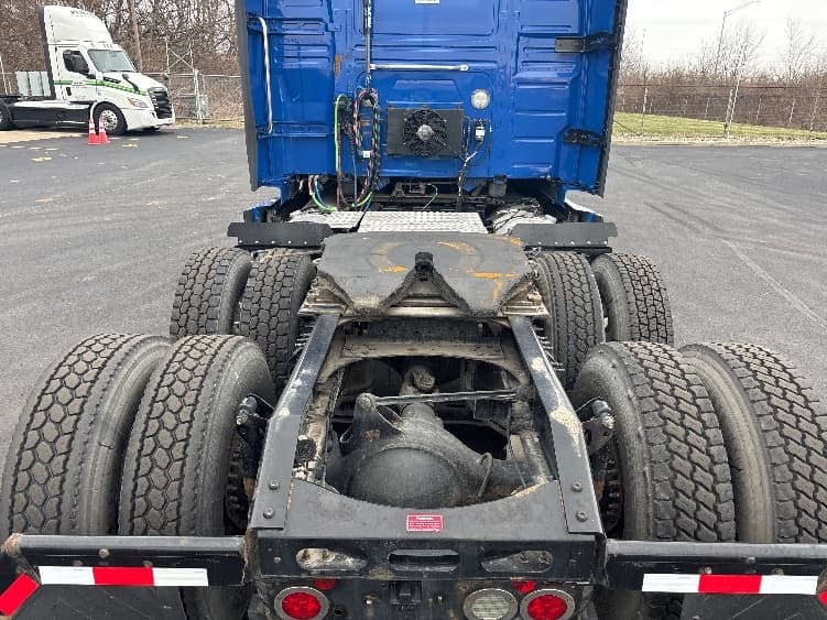 2020 Volvo VNL 760 in Indianapolis, IN — photo 6