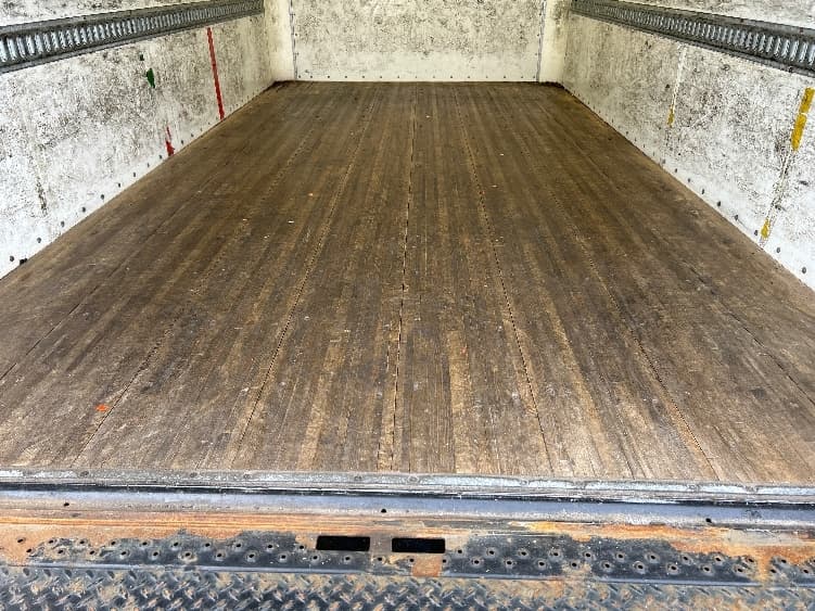 2020 Isuzu NPR in Essex, MD — photo 10