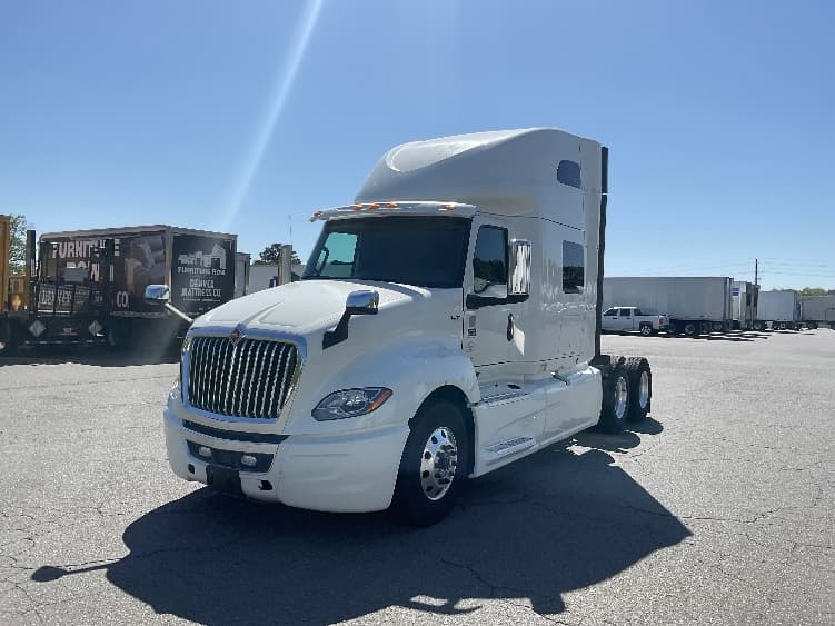 2020 International LT in Hot Springs, AR — photo 3