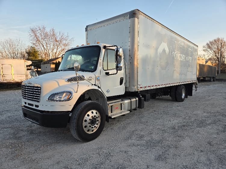 2021 Freightliner M2 106