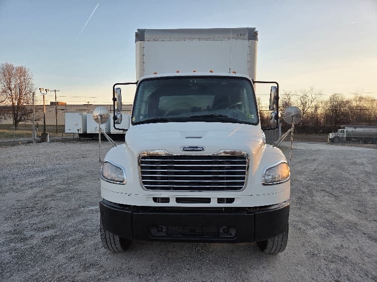 2021 Freightliner M2 106 in Parkersburg, WV — photo 2