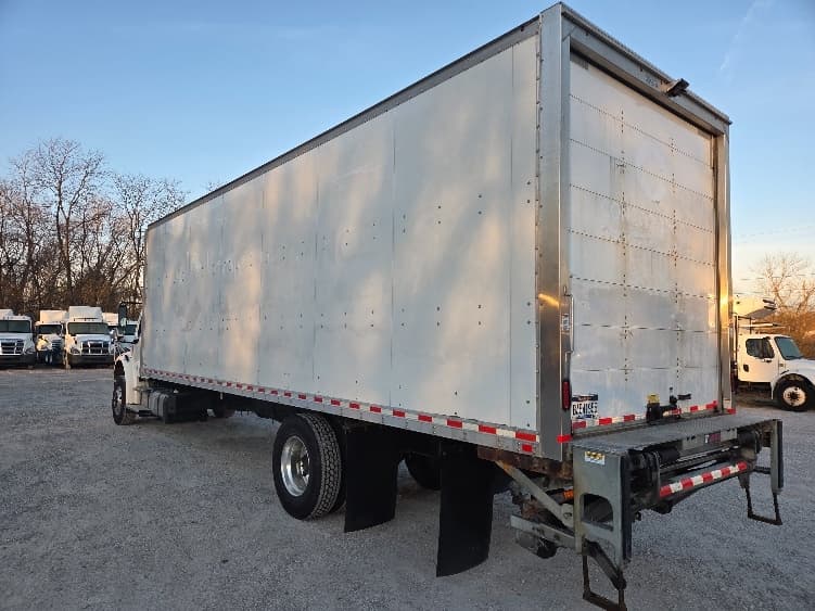 2021 Freightliner M2 106 in Parkersburg, WV — photo 5