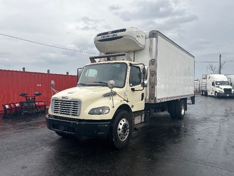 2020 Freightliner M2 106 in Baltimore, MD — photo 3